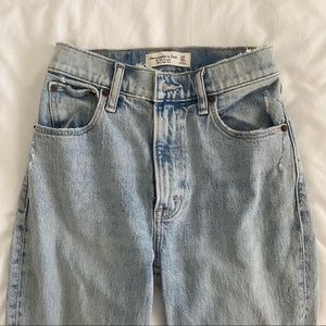 SOLD Abercrombie 90s Straight Ultra High Rise Jeans